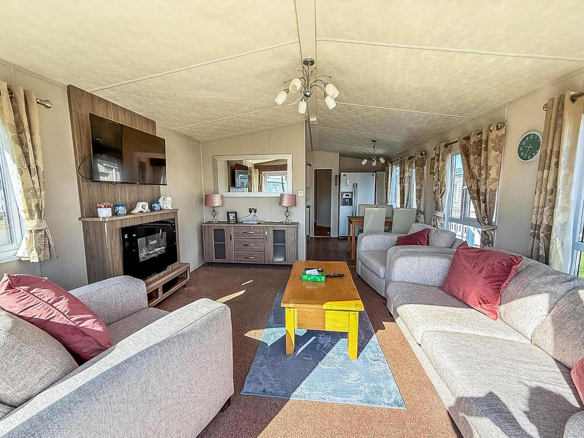 Beautiful Caravan With Decking Wifi At St Osyth Beach Holiday Park Ref 28077Dw Clacton-on-Sea Exterior foto